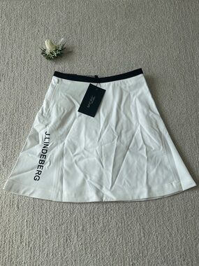 J.Lindeberg White Skater Skirt with Black Waistband